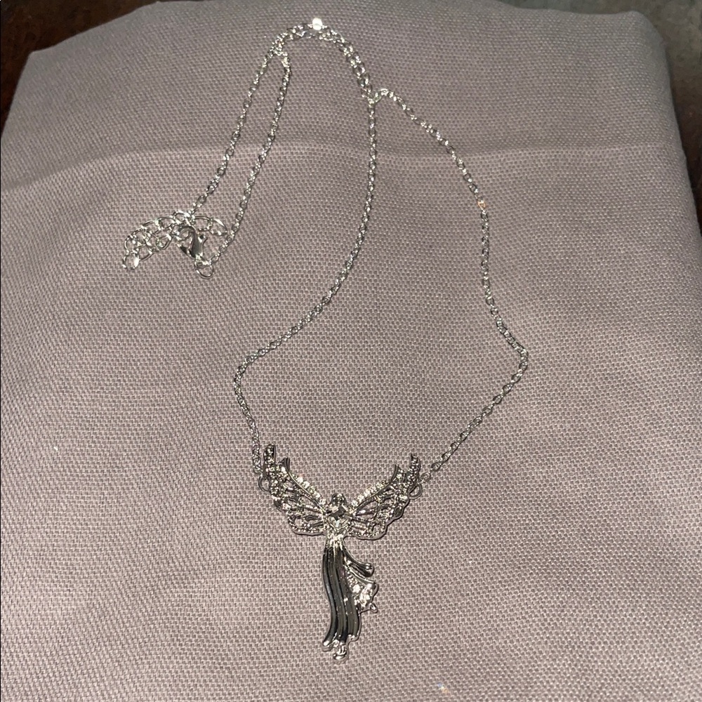 Elegant Adjustable Silver Angel Wing Necklace with Rhinestone accent. New.